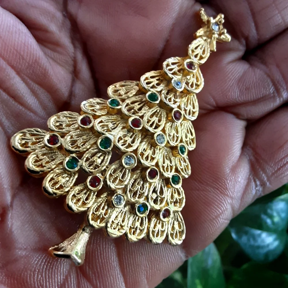 Christmas Tree Brooch Gold Tone | Colored Rhinestones